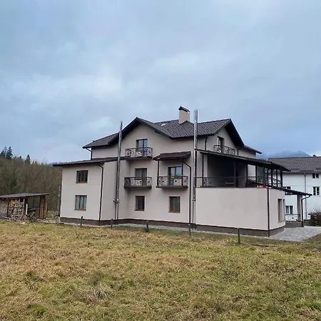 солодкий гранат Guest house Slavske