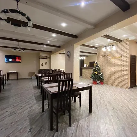 солодкий гранат 3*